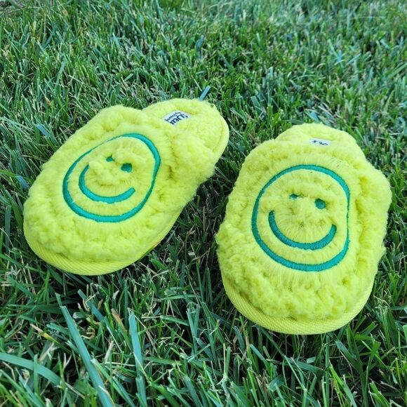 🤸♀️3 for 12🤸 Dluxe by Dearfoams Happy Smiley Face Fuzzy Slide Slippers Green - Picture 5 of 5
